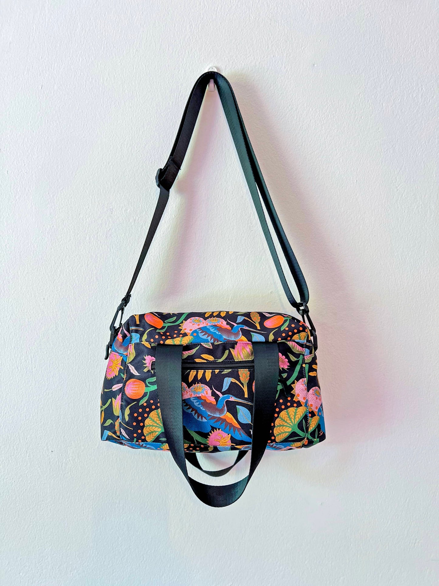 Bolso cruzado - Aves del Paraíso - Fondo negro