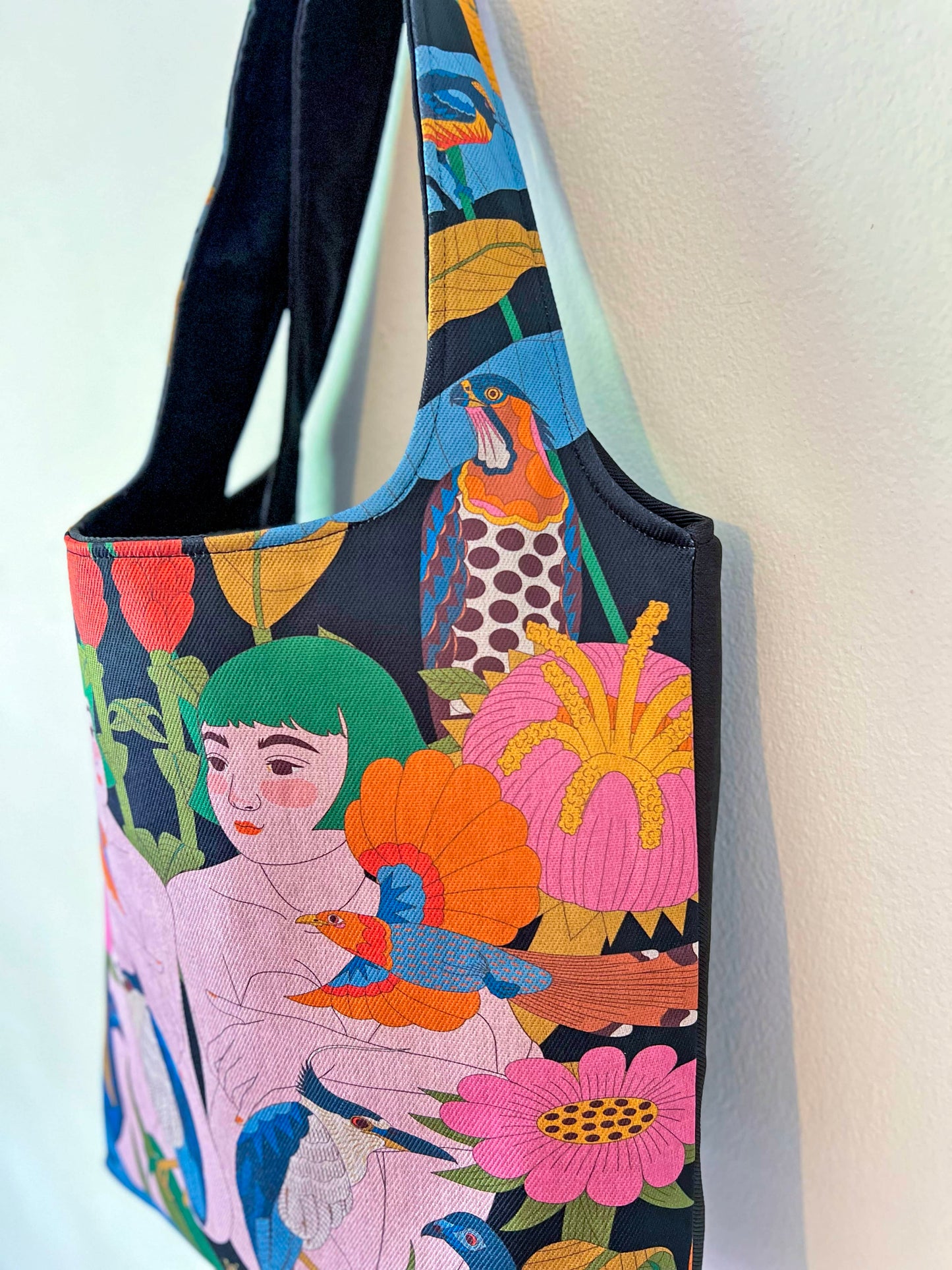 Bolso grande - Aves del Paraíso - Mujer y pájaro ardilla