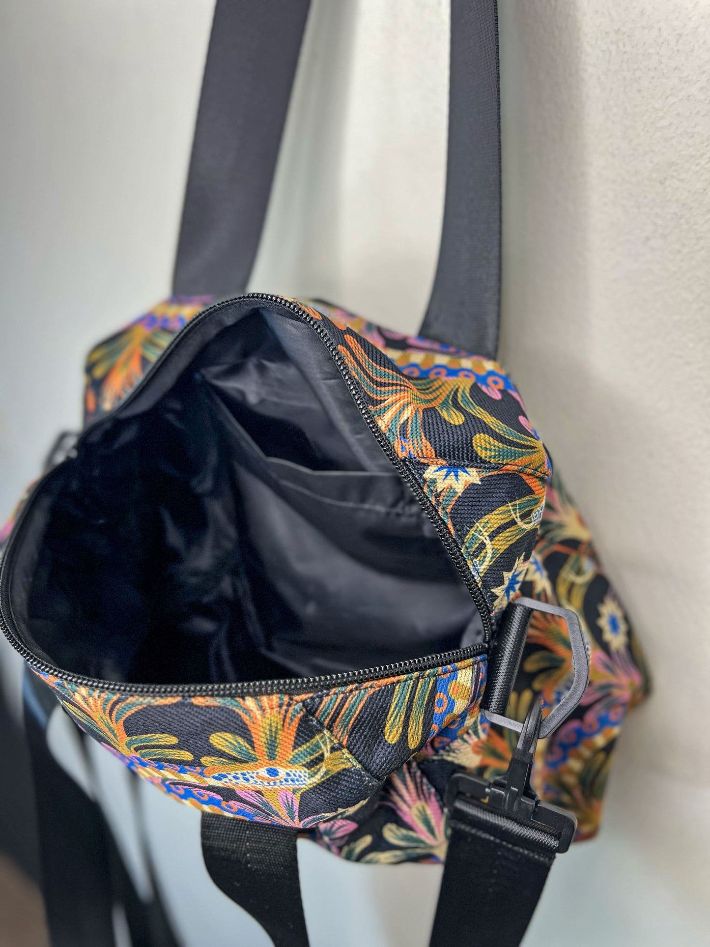 Bolso cruzado - Acá el color es identidad - Culebras