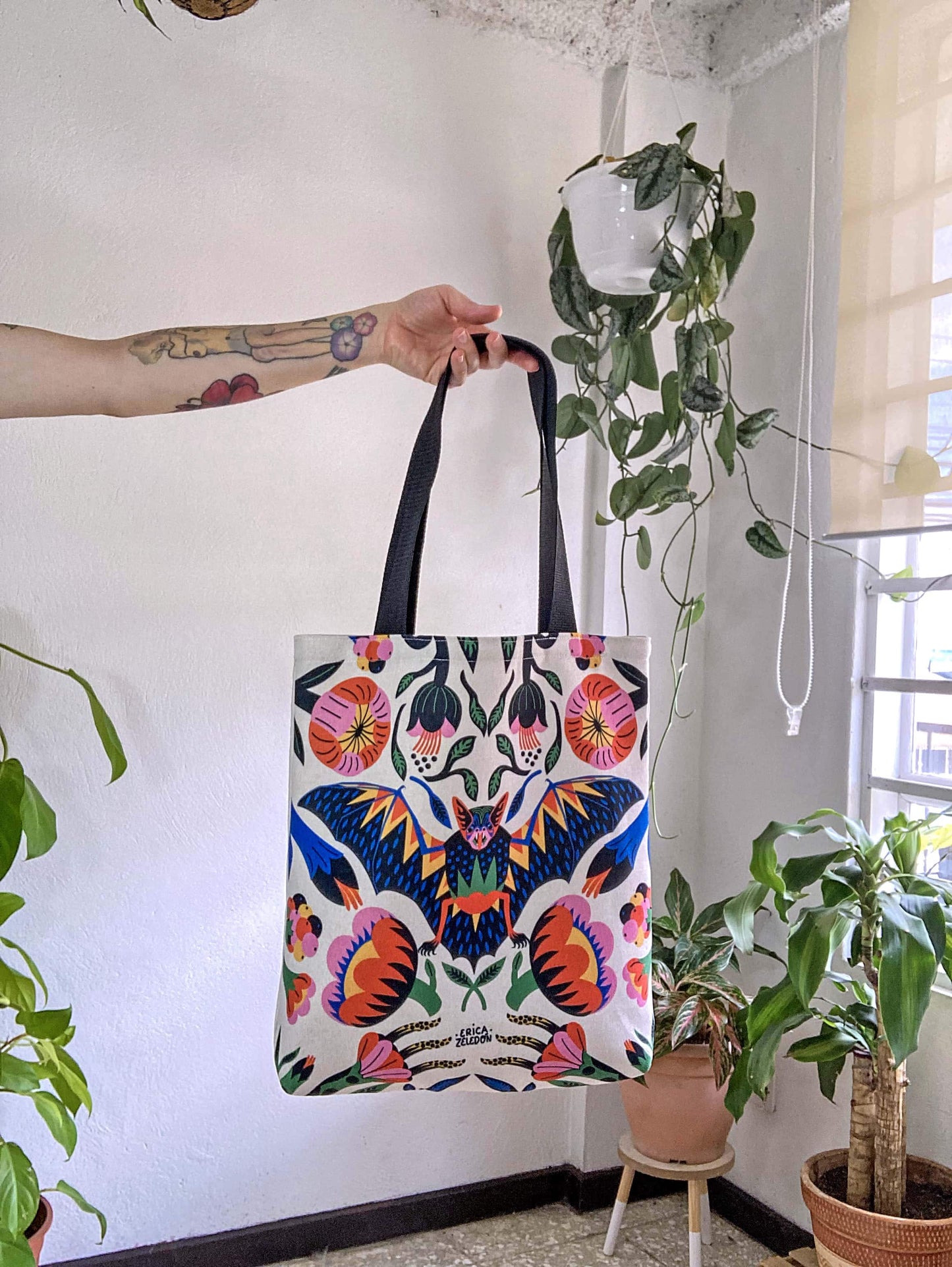Bolso mediano - Murciélago (fondo claro)