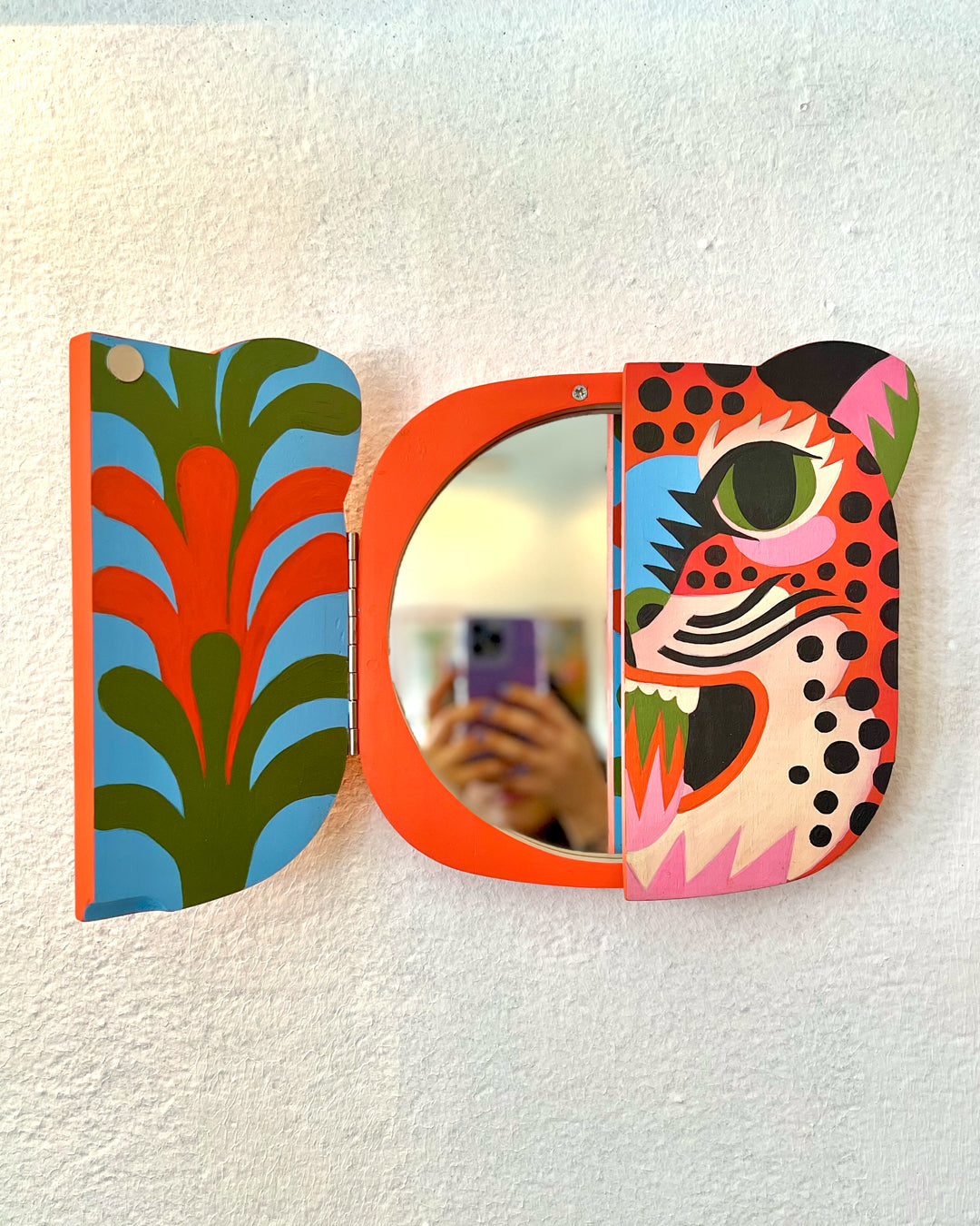 Espejo Jaguar - Acá el color es identidad