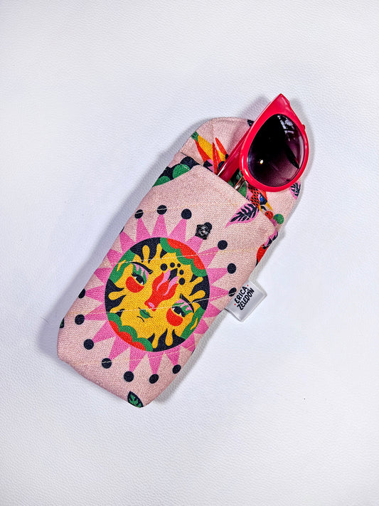 Estuche acolchado para lentes, sol fondo rosa