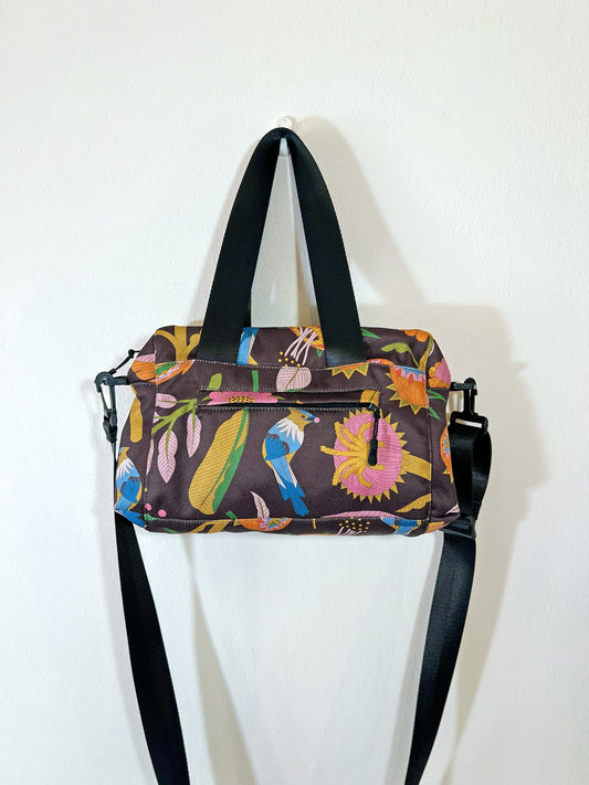 Bolso cruzado - Aves del Paraíso - Fondo café