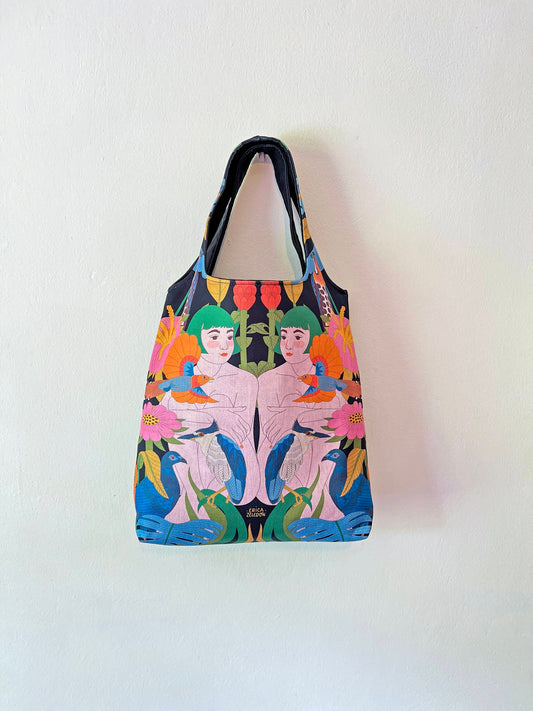 Bolso grande - Aves del Paraíso - Mujer y pájaro ardilla