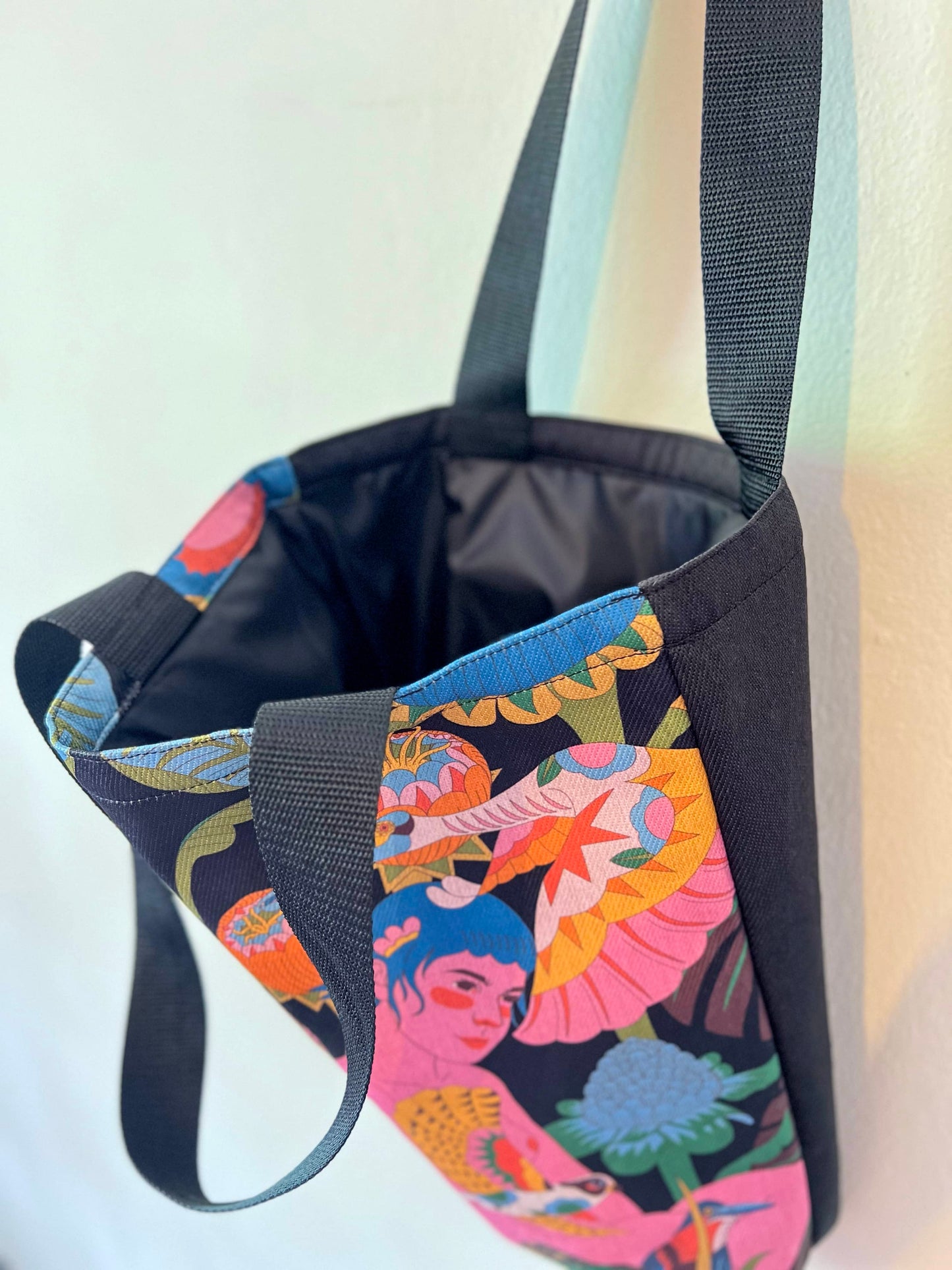 Bolso mediano - Aves del Paraíso - Mujer y guaco