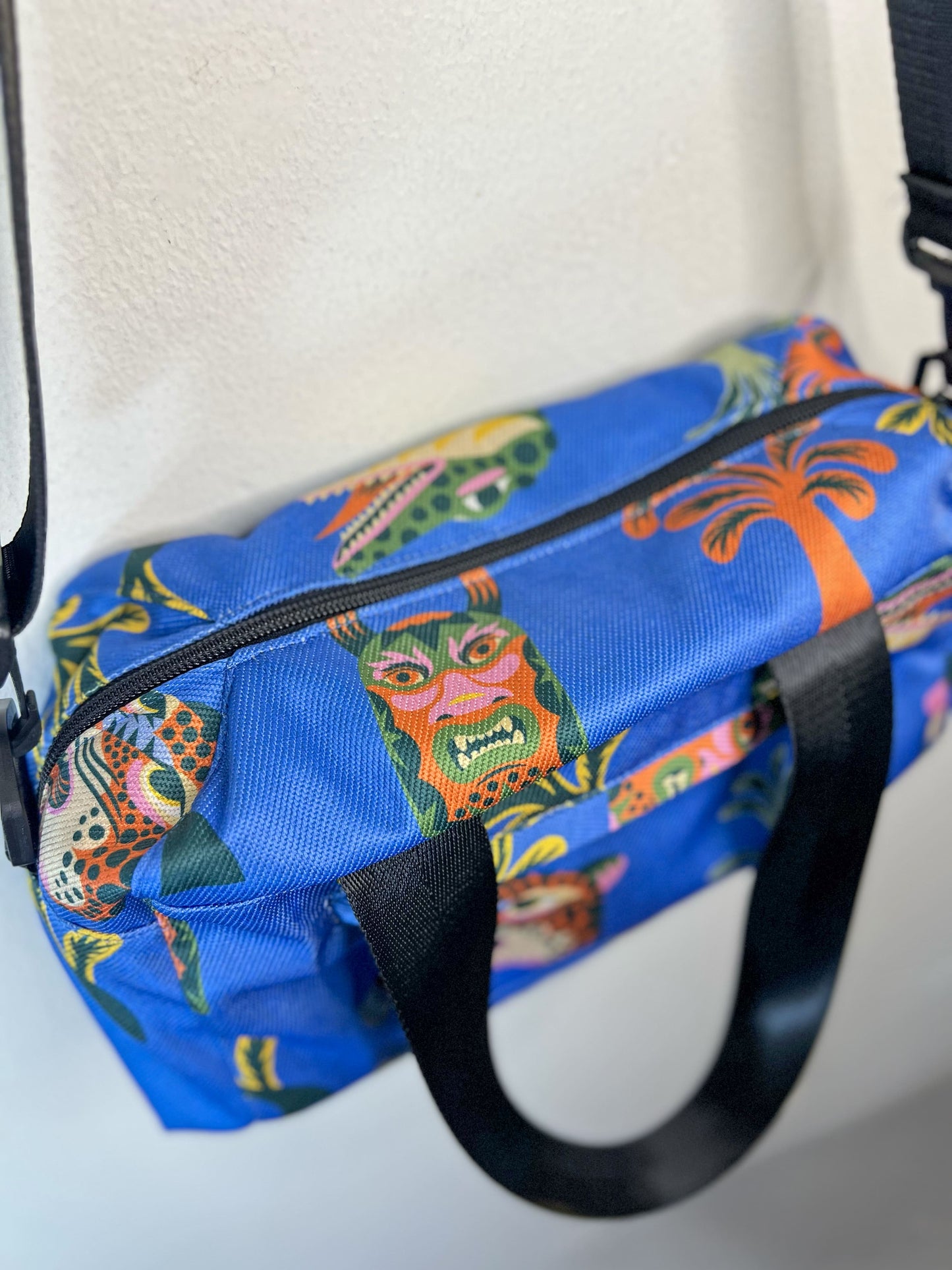 Bolso cruzado - Acá el color es identidad - Máscaras
