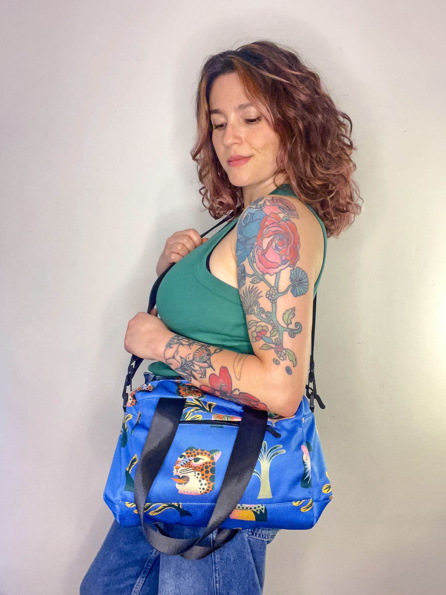 Bolso cruzado - Acá el color es identidad - Máscaras